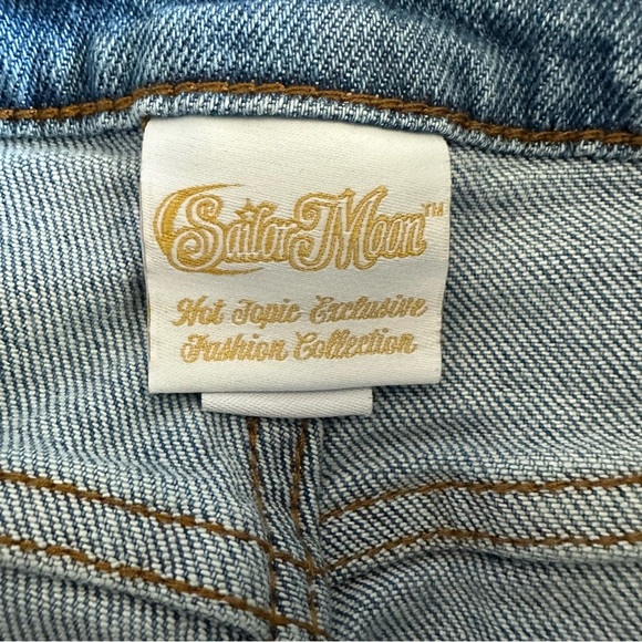 Sailor Moon Icons Embroidered Mom Jeans women’s new - Picture 15 of 16